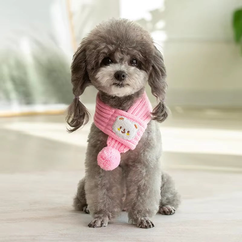 SnugTail Knit Scarf ā Festive Warmth & Style for Cats and Dogs